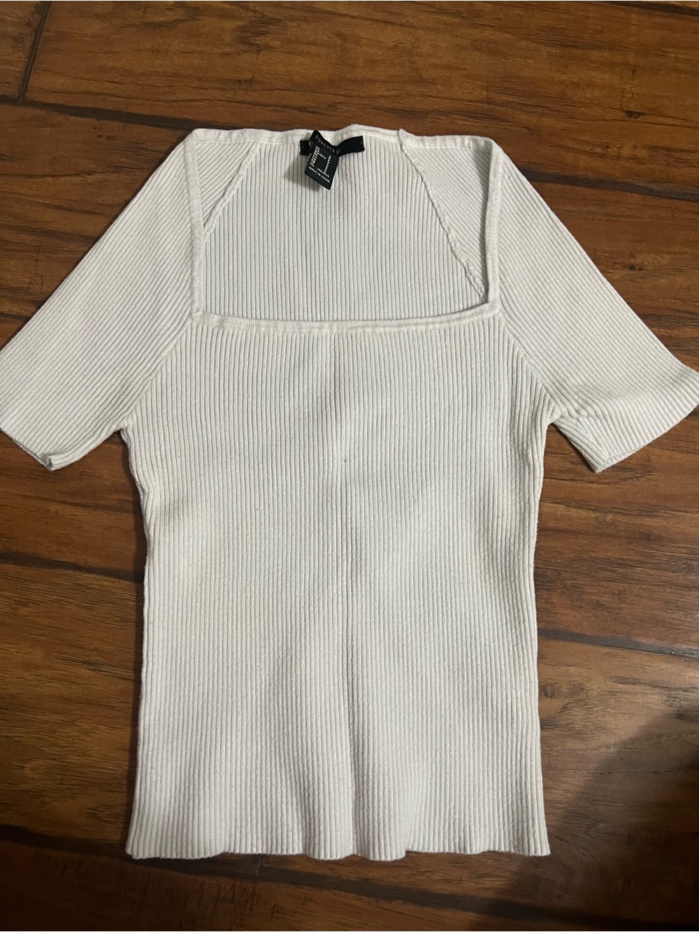 Short sleeved top